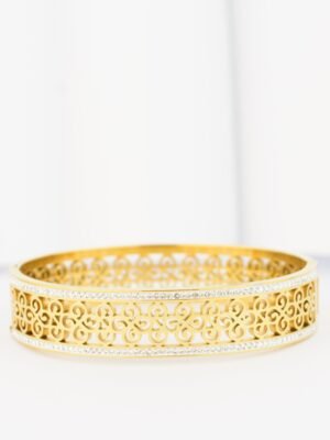 Royale Lace Cuff